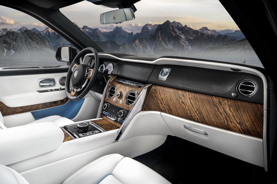 Интерьер Rolls-Royce Cullinan 2018 года  (WW) (фото 31 из 35)